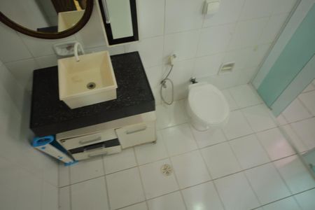 Casa à venda com 318m², 3 quartos e 4 vagasBanheiro da Suíte 