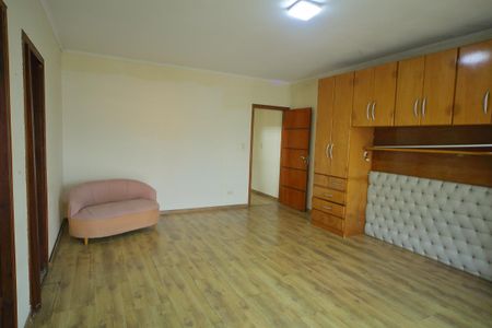 Casa à venda com 318m², 3 quartos e 4 vagasSuíte 