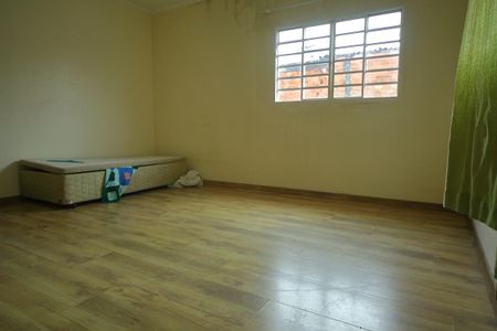 Casa à venda com 318m², 3 quartos e 4 vagasQuarto 2 