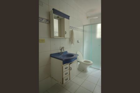 Casa à venda com 318m², 3 quartos e 4 vagasBanheiro Social ( Sala ) 