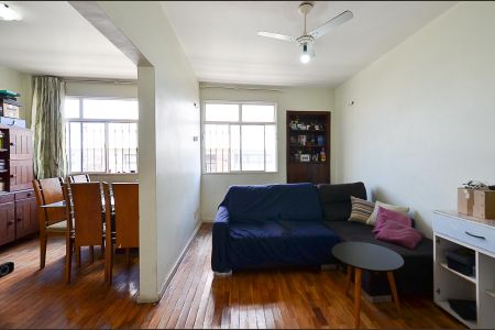 Apartamento à venda com 70m², 3 quartos e 1 vaga Apartamento à venda com 70m², 3 quartos e 1 vagaSala de Estar