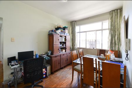 Apartamento à venda com 70m², 3 quartos e 1 vaga Apartamento à venda com 70m², 3 quartos e 1 vagaSala de Jantar