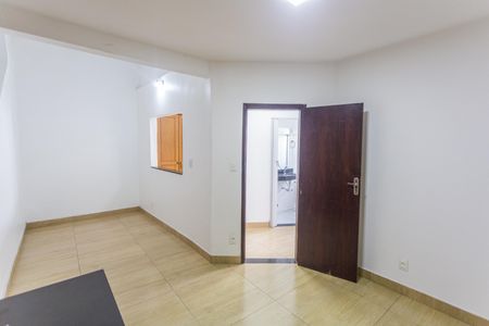 Casa à venda com 290m², 5 quartos e 2 vagas Casa à venda com 290m², 5 quartos e 2 vagasQuarto 2 da Casa de Fundos