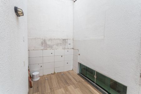 Casa à venda com 290m², 5 quartos e 2 vagas Casa à venda com 290m², 5 quartos e 2 vagasÁrea de Serviço da Casa de Fundos