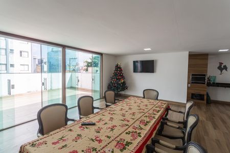 Casa à venda com 290m², 5 quartos e 2 vagas Casa à venda com 290m², 5 quartos e 2 vagasEspaço Gourmet