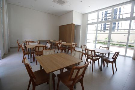 Apartamento à venda com 193m², 3 quartos e 4 vagasÁrea comum - Salão de festas 2