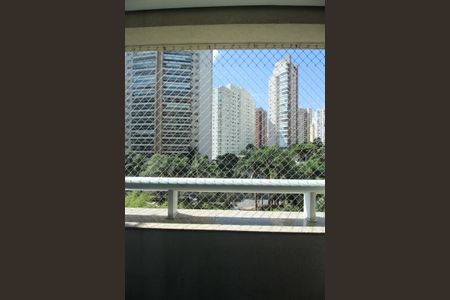 Apartamento à venda com 193m², 3 quartos e 4 vagasVaranda da Suíte 3