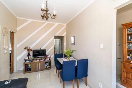 Apartamento à venda com 74m², 2 quartos e sem vagaSala