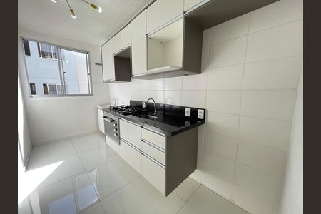 Apartamento para alugar com 50m², 2 quartos e 1 vaga Apartamento para alugar com 50m², 2 quartos e 1 vagaCozinha e Área de Serviço