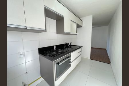 Apartamento para alugar com 50m², 2 quartos e 1 vaga Apartamento para alugar com 50m², 2 quartos e 1 vagaCozinha e Área de Serviço