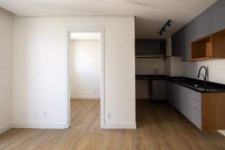 Apartamento à venda com 37m², 2 quartos e sem vaga Apartamento à venda com 37m², 2 quartos e sem vagaSALA - VISÃO QUARTO-COZINHA