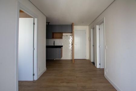 Apartamento à venda com 37m², 2 quartos e sem vaga Apartamento à venda com 37m², 2 quartos e sem vagaSALA