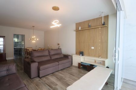 Apartamento para alugar com 140m², 3 quartos e 1 vagaSala