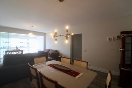 Apartamento para alugar com 140m², 3 quartos e 1 vagaSala