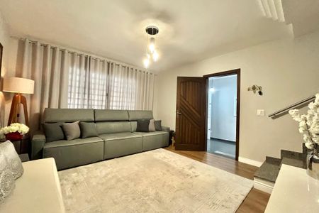 Sala de casa à venda com 3 quartos, 156m² em Vila Campestre, São Paulo