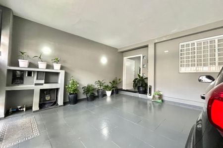 Casa à venda com 156m², 3 quartos e 2 vagas Casa à venda com 156m², 3 quartos e 2 vagasGaragem