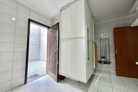 Casa à venda com 156m², 3 quartos e 2 vagas Casa à venda com 156m², 3 quartos e 2 vagasÁrea de Serviço
