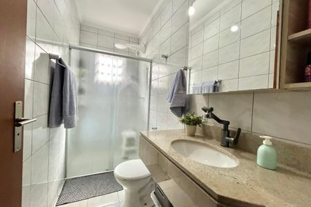 Casa à venda com 156m², 3 quartos e 2 vagas Casa à venda com 156m², 3 quartos e 2 vagasBanheiro da Suíte