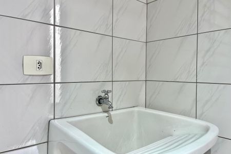Casa à venda com 156m², 3 quartos e 2 vagas Casa à venda com 156m², 3 quartos e 2 vagasÁrea de Serviço