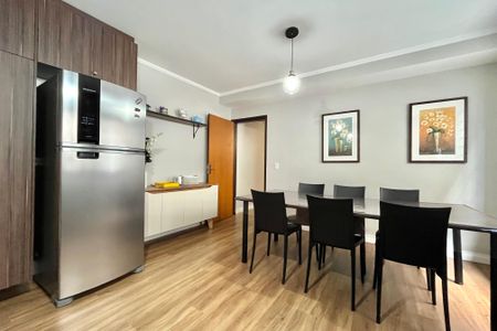 Casa à venda com 156m², 3 quartos e 2 vagas Casa à venda com 156m², 3 quartos e 2 vagasCozinha