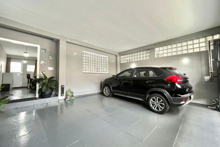 Casa à venda com 156m², 3 quartos e 2 vagas Casa à venda com 156m², 3 quartos e 2 vagasGaragem