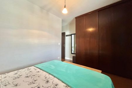 Casa à venda com 156m², 3 quartos e 2 vagas Casa à venda com 156m², 3 quartos e 2 vagasSuite