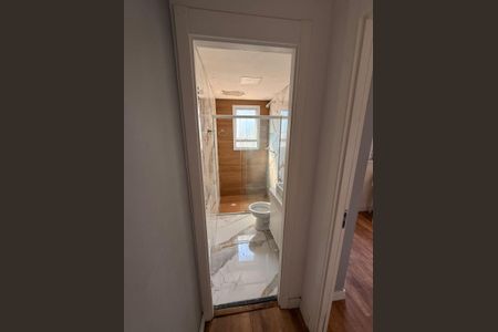 Apartamento à venda com 46m², 2 quartos e 1 vagaBanheiro