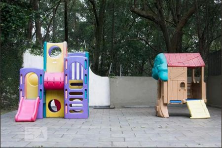 Apartamento para alugar com 103m², 2 quartos e 2 vagasPlayground
