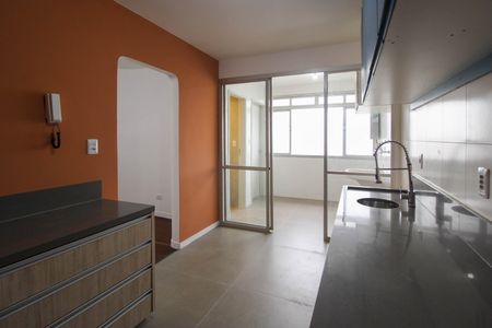 Apartamento para alugar com 103m², 2 quartos e 2 vagasCozinha