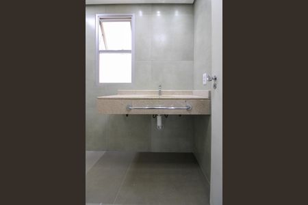 Apartamento para alugar com 103m², 2 quartos e 2 vagasBanheiro