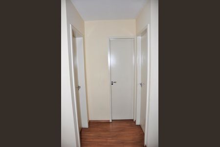 Apartamento para alugar com 50m², 2 quartos e 1 vaga Apartamento para alugar com 50m², 2 quartos e 1 vagaDetalhe - Corredor Quartos