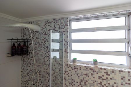 Apartamento à venda com 83m², 2 quartos e 1 vaga Apartamento à venda com 83m², 2 quartos e 1 vagaBanheiro