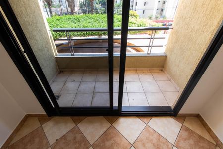 SACADA de apartamento para alugar com 3 quartos, 75m² em Chácara Primavera, Campinas