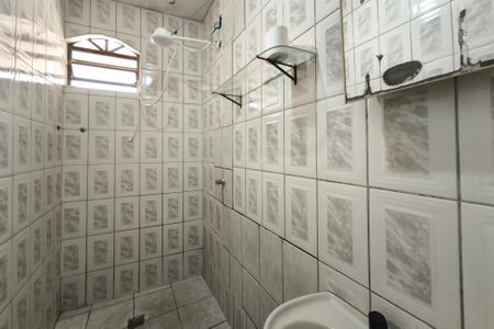 Casa para alugar com 60m², 2 quartos e sem vagaBanheiro