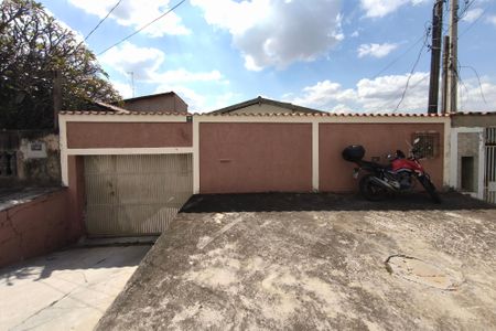 Casa para alugar com 60m², 2 quartos e sem vagaFachada