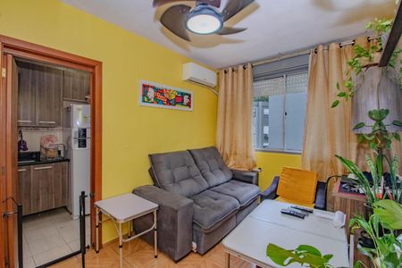 Sala de apartamento à venda com 3 quartos, 74m² em Jardim Itu, Porto Alegre