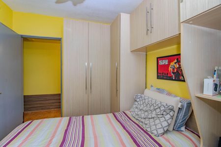 Quarto 1 de apartamento à venda com 3 quartos, 74m² em Jardim Itu, Porto Alegre