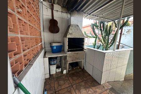 Casa à venda com 140m², 2 quartos e 2 vagasChurrasqueira