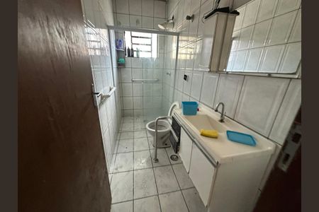 Casa à venda com 140m², 2 quartos e 2 vagasBanheiro