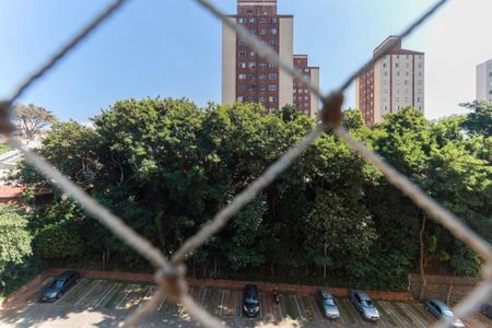 Vista da sala de apartamento para alugar com 2 quartos, 47m² em Jardim do Tiro, São Paulo