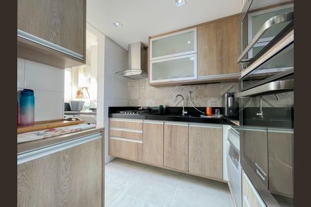 Apartamento à venda com 80m², 2 quartos e 2 vagasCozinha