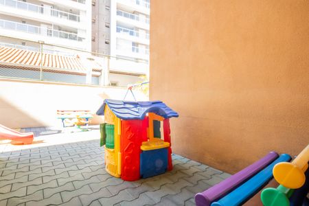Apartamento à venda com 80m², 2 quartos e 2 vagasÁrea comum - Playground