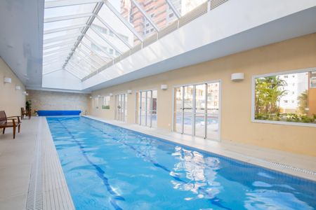 Apartamento à venda com 80m², 2 quartos e 2 vagasÁrea comum - Piscina