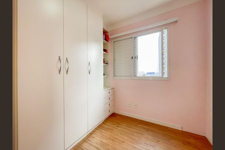 Apartamento à venda com 80m², 2 quartos e 2 vagasQuarto 2