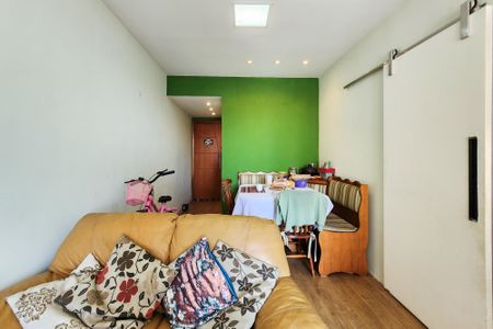 Apartamento à venda com 64m², 2 quartos e 1 vaga Apartamento à venda com 64m², 2 quartos e 1 vagaSala