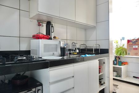 Apartamento à venda com 64m², 3 quartos e 1 vagaCozinha e Área de Serviço