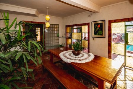 Casa para alugar com 535m², 5 quartos e 2 vagasSala