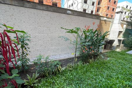 Apartamento para alugar com 70m², 2 quartos e 1 vagaVaranda