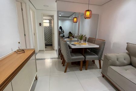 Sala de apartamento para alugar com 2 quartos, 70m² em Jardim Gramacho, Duque de Caxias
