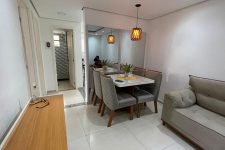 Sala de apartamento para alugar com 2 quartos, 70m² em Jardim Gramacho, Duque de Caxias